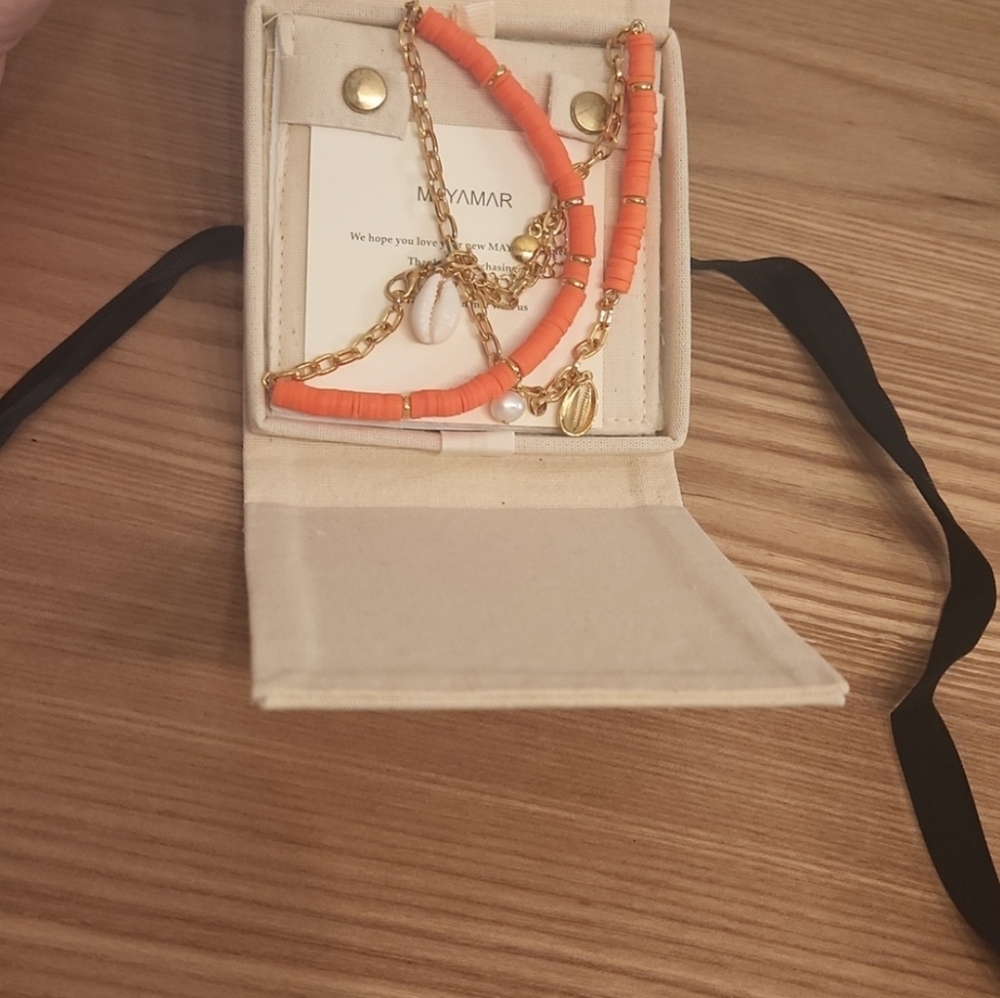 New INVICTA MAYAMAR summer Necklace Orange Gold